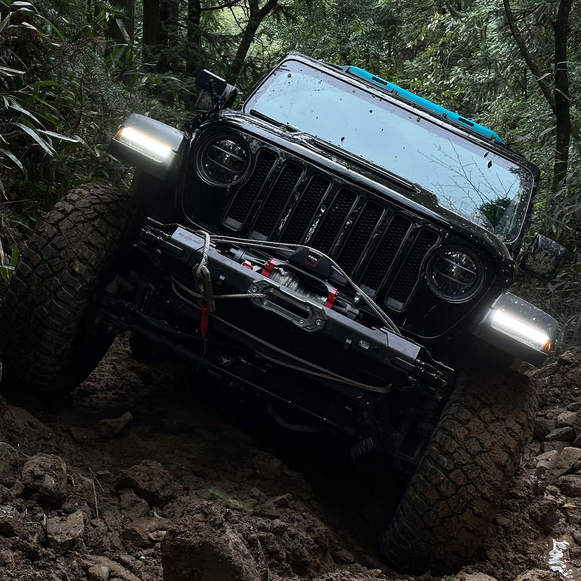 X-BULL 13500 lb Load Capacity Electric Winch for Towing Truck Off Road - Levo Sportswear